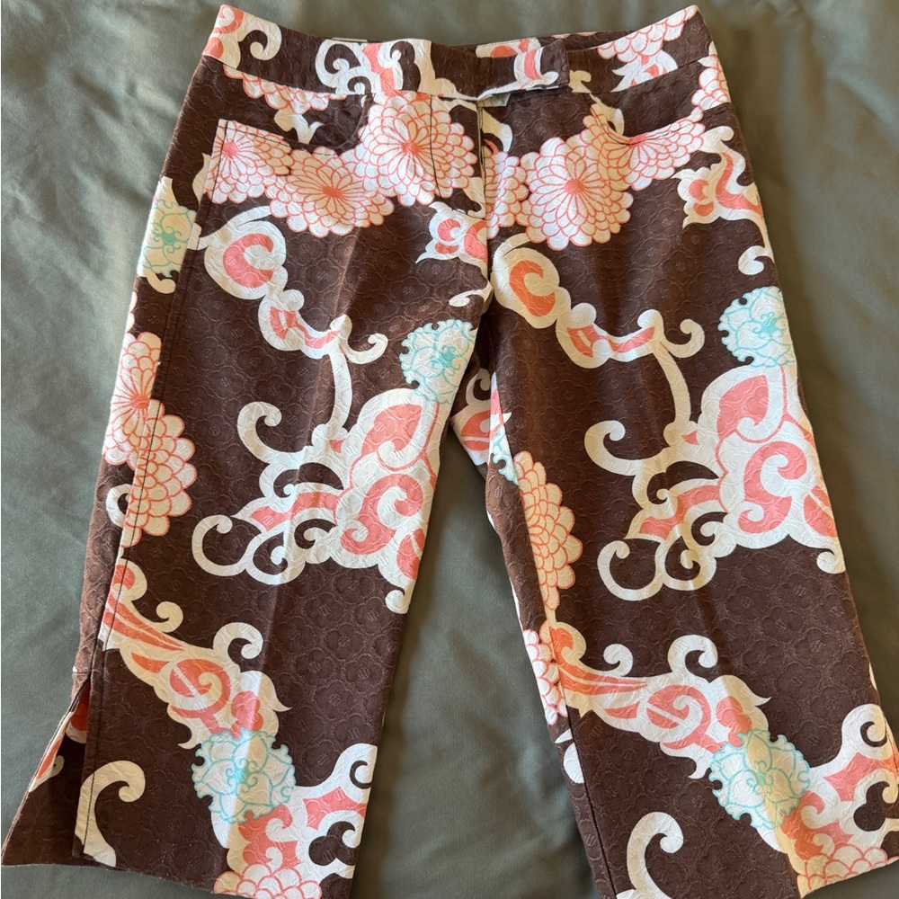 Trina Turk Brown Floral-Scroll Cropped Bermuda Shorts